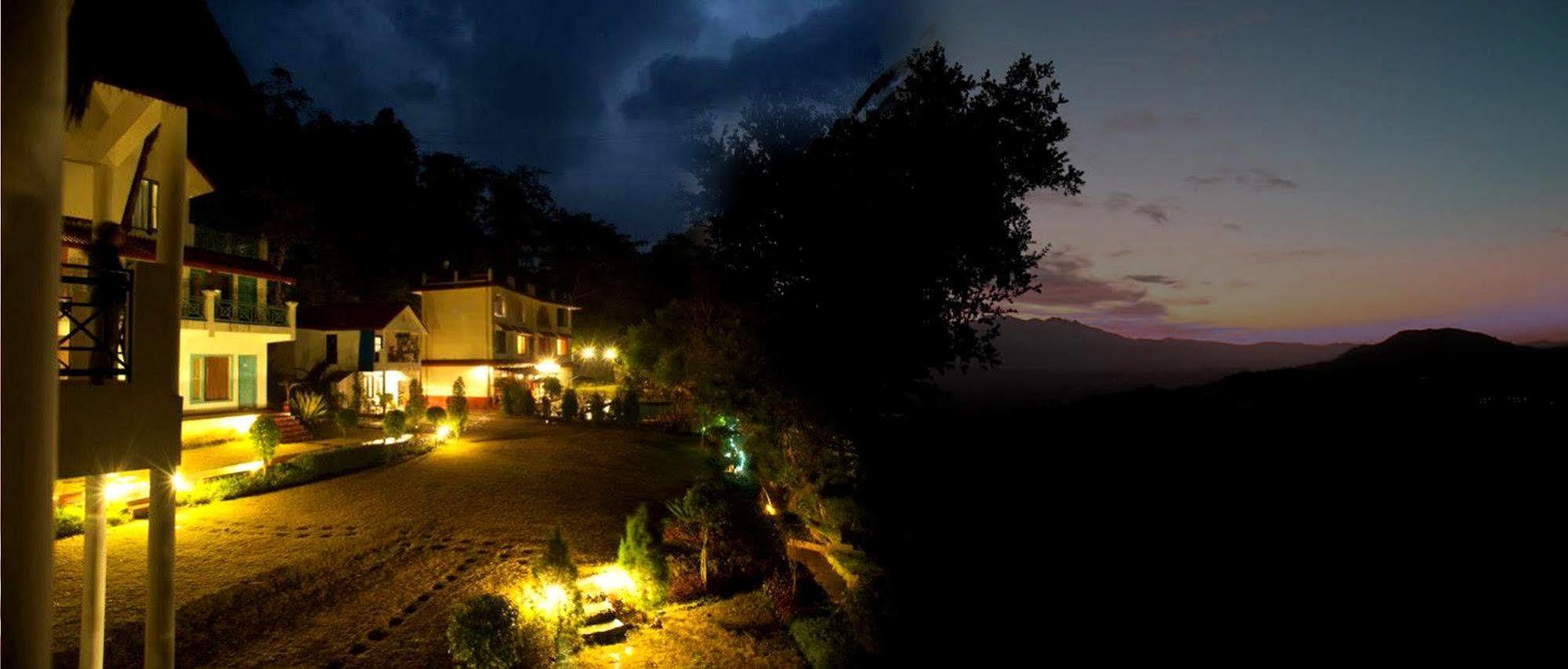 Отель Sattva Retreat Ришикеш Экстерьер фото